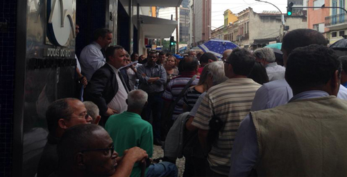 Imagem de RJ: Portuários entram em greve por tempo indeterminado 